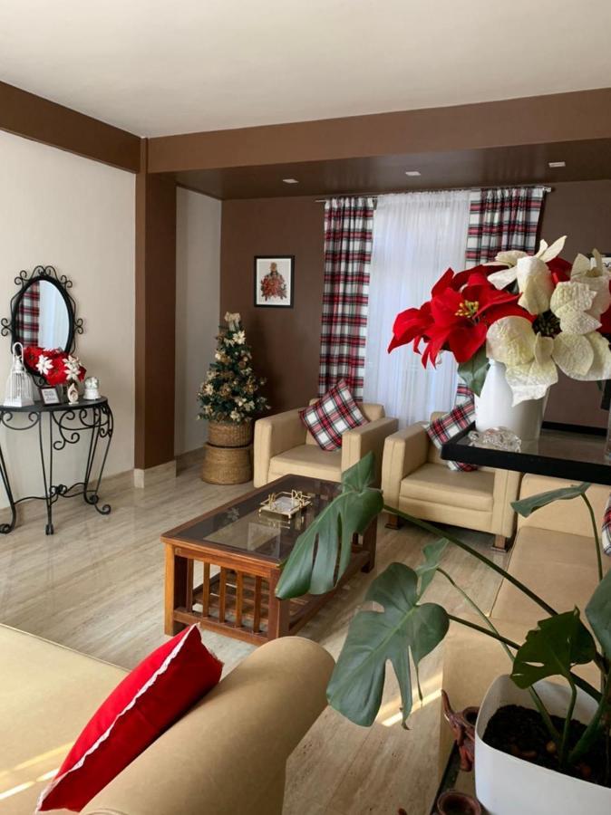 Na-U-Iaka Homestay Shillong Zewnętrze zdjęcie